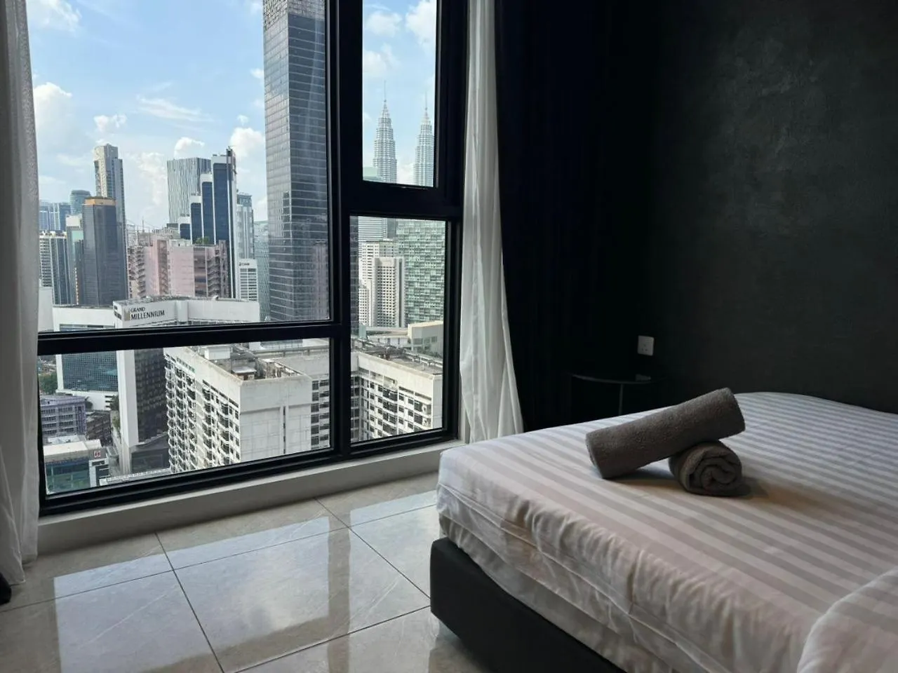 Cozy Suites At Axon Residence Kuala Lumpur Trx And Pavillion 0*,  Malaysia